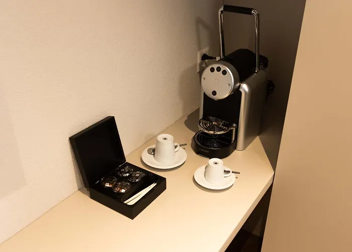 Rondo - Self-check-in Hotel *